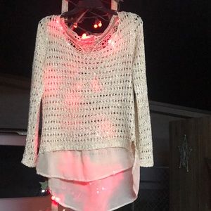 Lulumari knit blouse